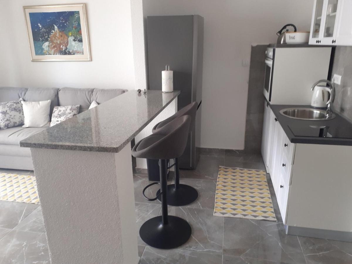 Pavel, Studio Apartman Привлака Экстерьер фото